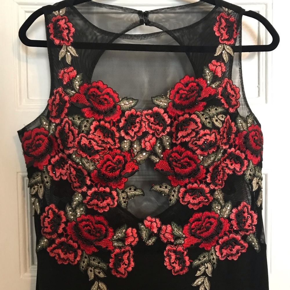 Beautiful prom dress rose top black bottom size 12